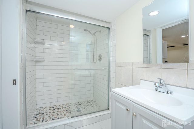 3774 Route 27 Route 1a, South Brunswick, NJ 08824