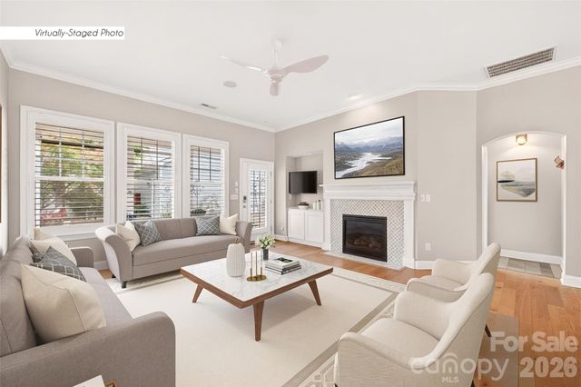 12422 Brenthaven Drive, Davidson, NC 28036