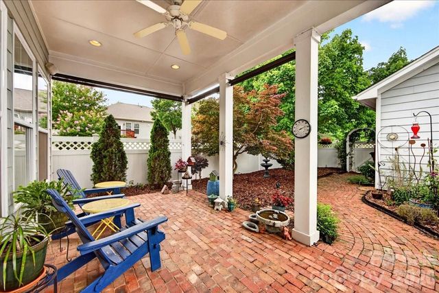 12422 Brenthaven Drive, Davidson, NC 28036