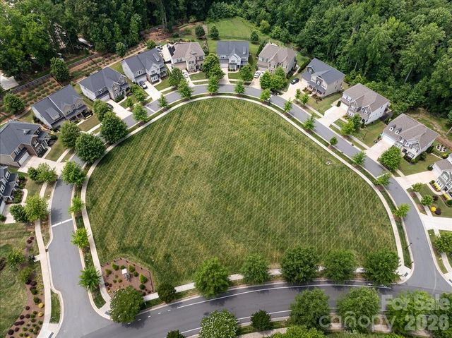 12422 Brenthaven Drive, Davidson, NC 28036