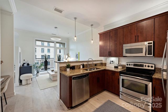 230 S Tryon Street 403, Charlotte, NC 28202