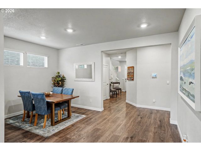 2275 MISTY GLEN Ave, Salem, OR 97304