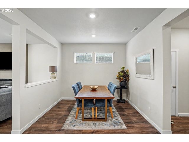 2275 MISTY GLEN Ave, Salem, OR 97304