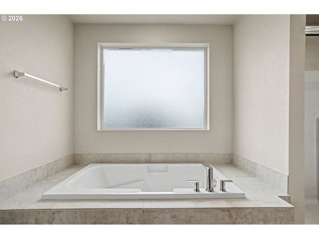 2275 MISTY GLEN Ave, Salem, OR 97304