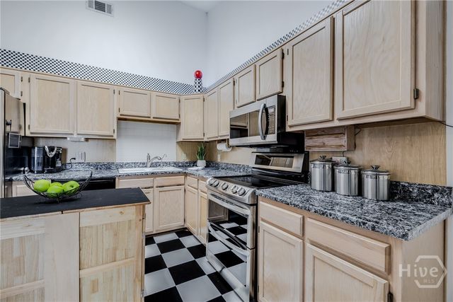 19 Rustic Lane, Savannah, GA 31406