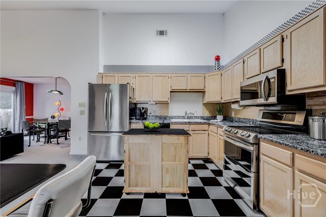 19 Rustic Lane, Savannah, GA 31406