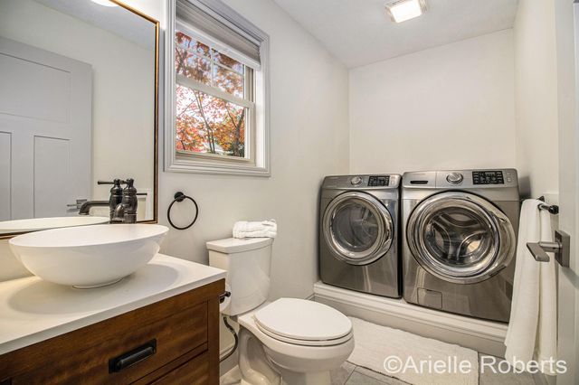 344 Highland Street SE, Grand Rapids, MI 49507