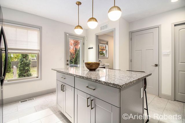 344 Highland Street SE, Grand Rapids, MI 49507