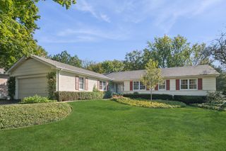 701 Morningside Drive, Lake Forest, IL 60045
