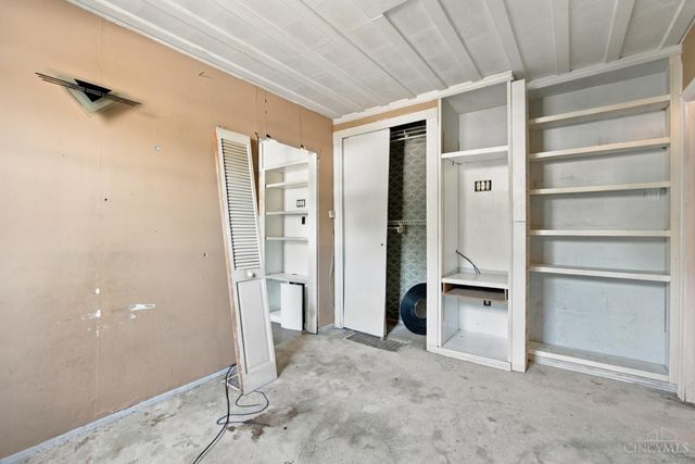 3992 Simpson Avenue, Fairfax, OH 45227