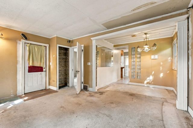 3992 Simpson Avenue, Fairfax, OH 45227