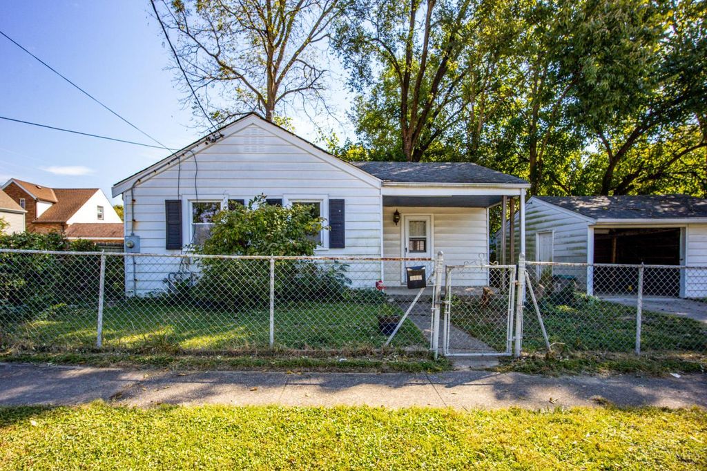 3992 Simpson Avenue, Fairfax, OH 45227