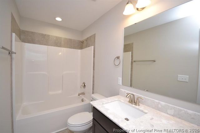 5219 RIVA RIDGE Lane, Hope Mills, NC 28348