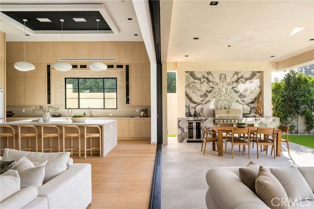 11826 Kling Street, Valley Village, CA 91607