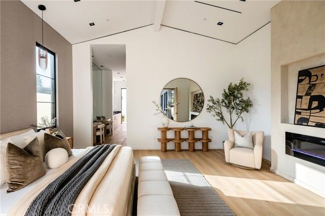 11826 Kling Street, Valley Village, CA 91607