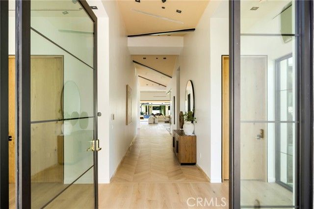 11826 Kling Street, Valley Village, CA 91607