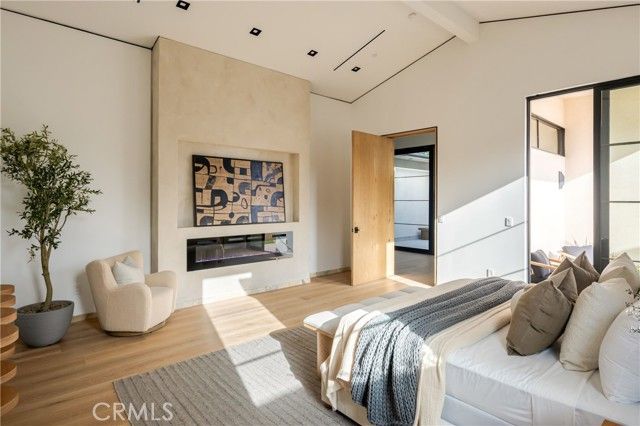 11826 Kling Street, Valley Village, CA 91607