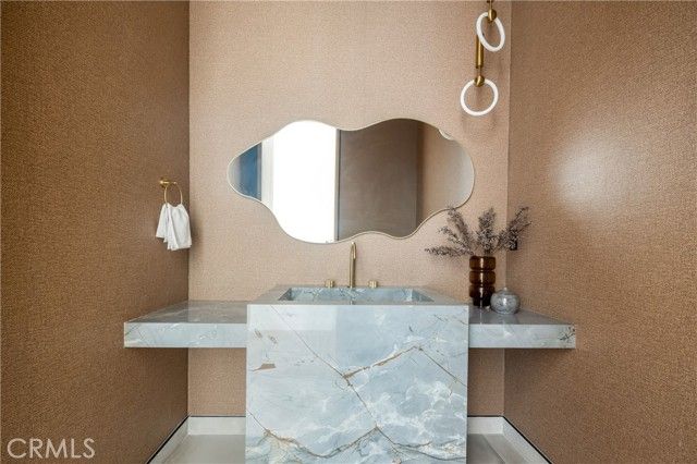 11826 Kling Street, Valley Village, CA 91607