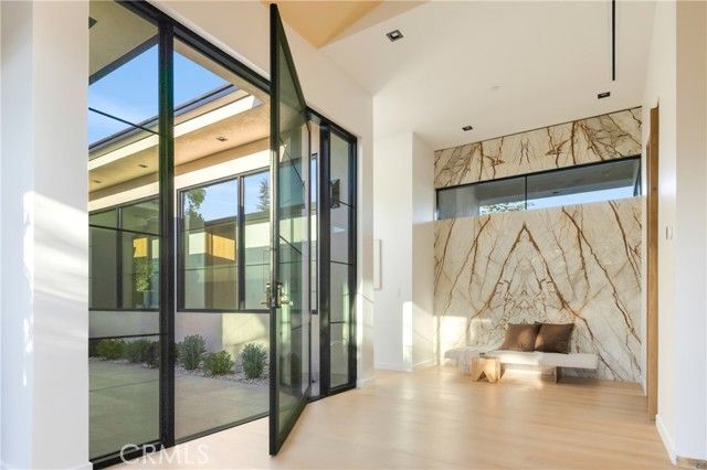 11826 Kling Street, Valley Village, CA 91607