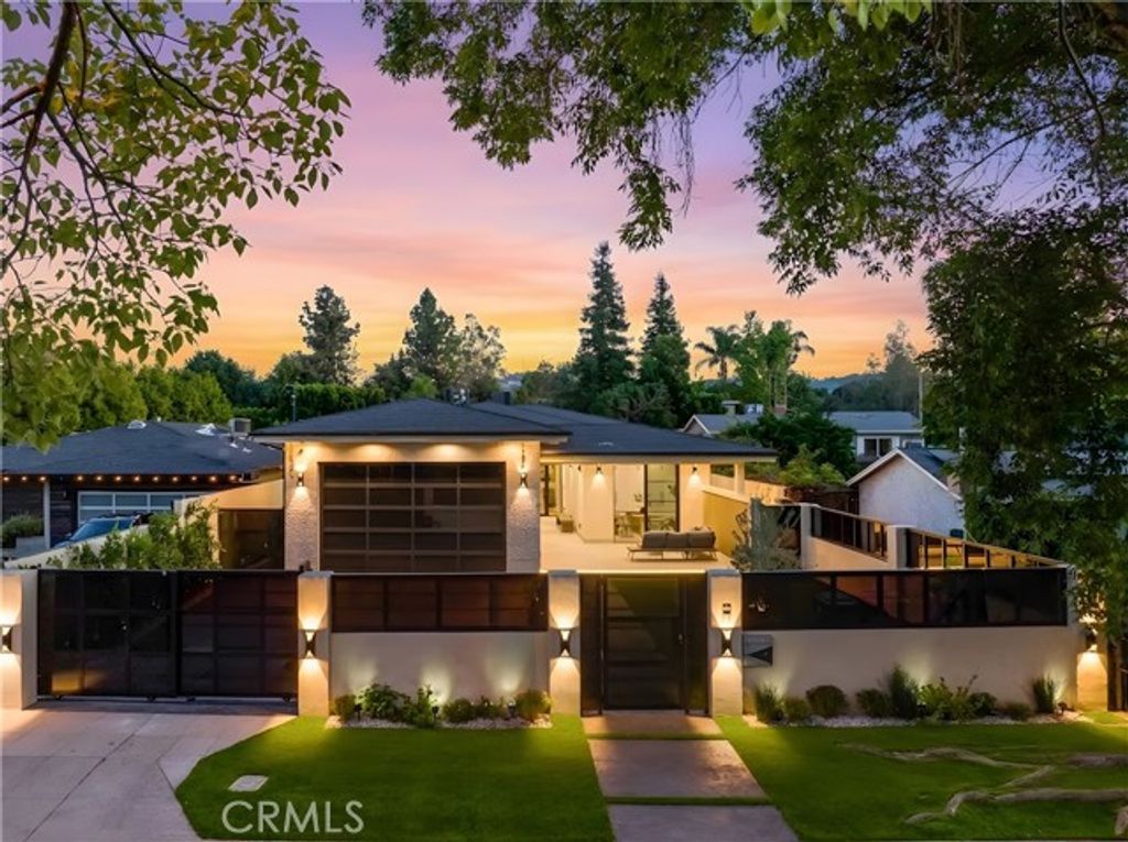 11826 Kling Street, Valley Village, CA 91607