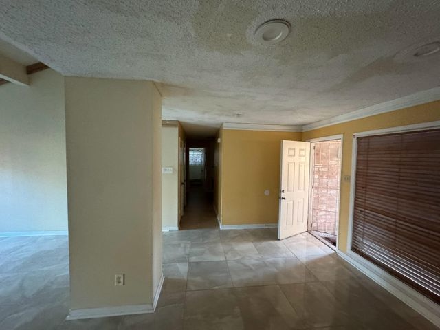 7411 Creekfield Drive, Spring, TX 77379