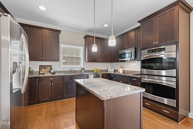 917 Bentbury Way, Cary, NC 27518