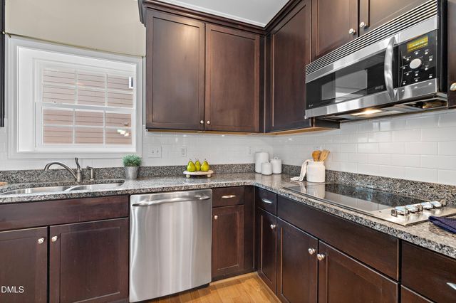 917 Bentbury Way, Cary, NC 27518