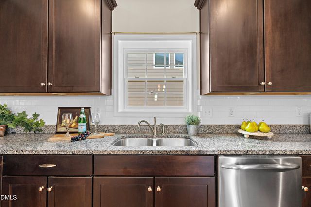 917 Bentbury Way, Cary, NC 27518