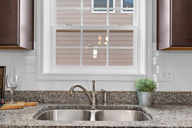 917 Bentbury Way, Cary, NC 27518