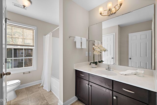 917 Bentbury Way, Cary, NC 27518