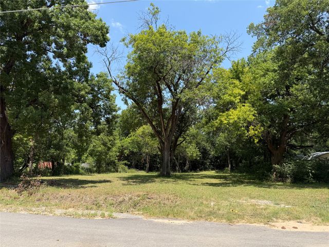 901 S Bryant Avenue, Sherman, TX 75092