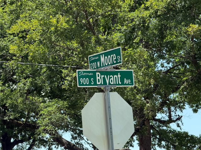 901 S Bryant Avenue, Sherman, TX 75092