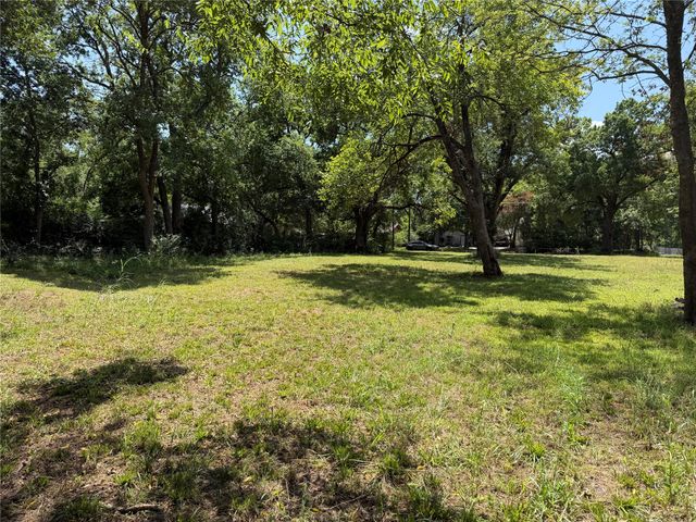 901 S Bryant Avenue, Sherman, TX 75092
