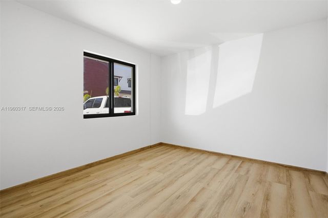 936 NW 10th St 3, Florida City, FL 33034