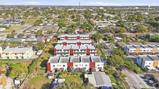 936 NW 10th St 3, Florida City, FL 33034