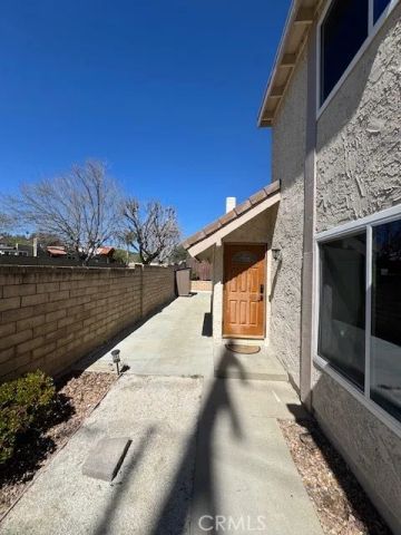 22813 Rio Clara, Valencia, CA 91354