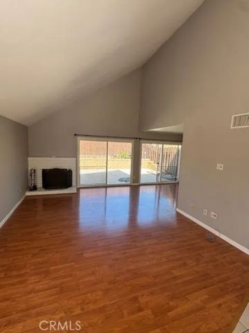 22813 Rio Clara, Valencia, CA 91354