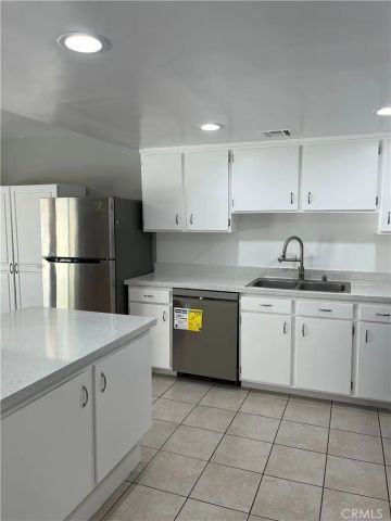 22813 Rio Clara, Valencia, CA 91354