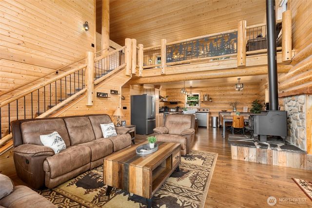 374 Agnew Pkwy, Port Angeles, WA 98362