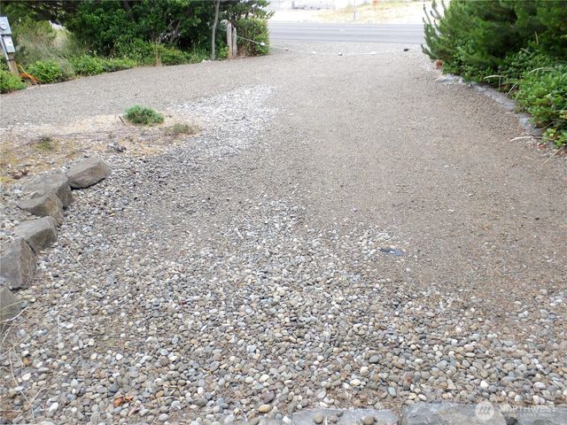 34910 I Street, Ocean Park, WA 98640