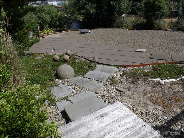 34910 I Street, Ocean Park, WA 98640