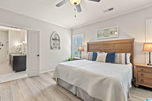 308 LAKEWOOD CIRCLE, Helena, AL 35080