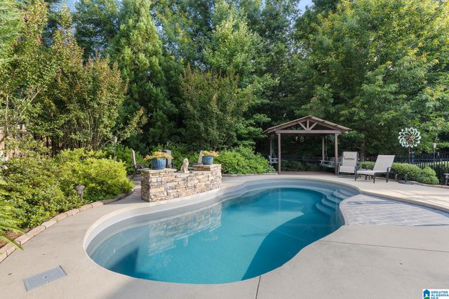 308 LAKEWOOD CIRCLE, Helena, AL 35080