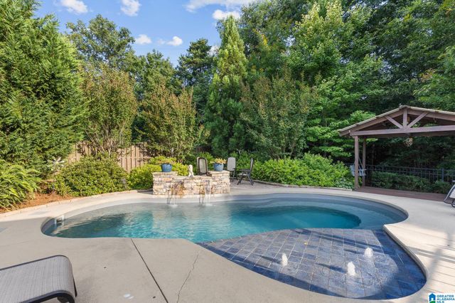308 LAKEWOOD CIRCLE, Helena, AL 35080