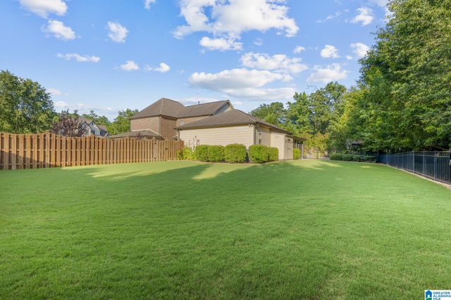 308 LAKEWOOD CIRCLE, Helena, AL 35080