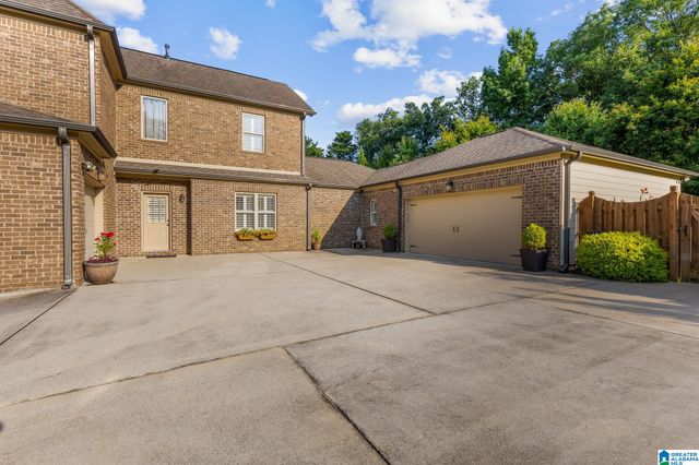 308 LAKEWOOD CIRCLE, Helena, AL 35080