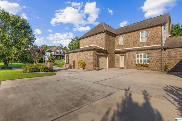 308 LAKEWOOD CIRCLE, Helena, AL 35080
