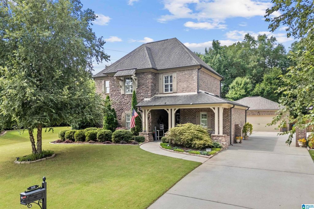 308 LAKEWOOD CIRCLE, Helena, AL 35080