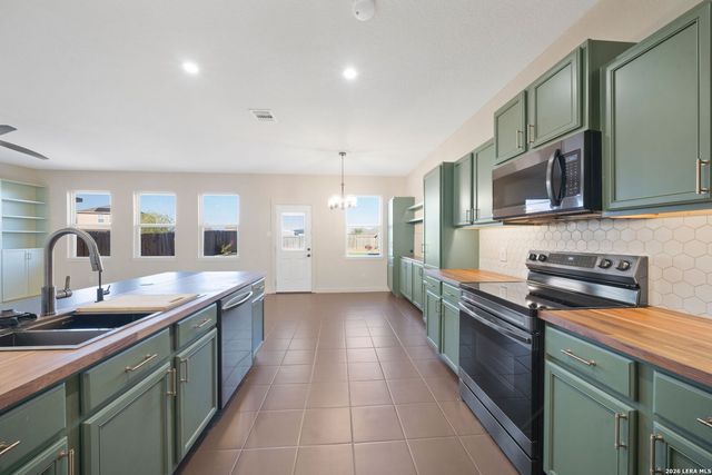 12241 Cashton, San Antonio, TX 78252