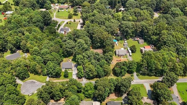 1737 Woodglo Drive, Asheboro, NC 27205